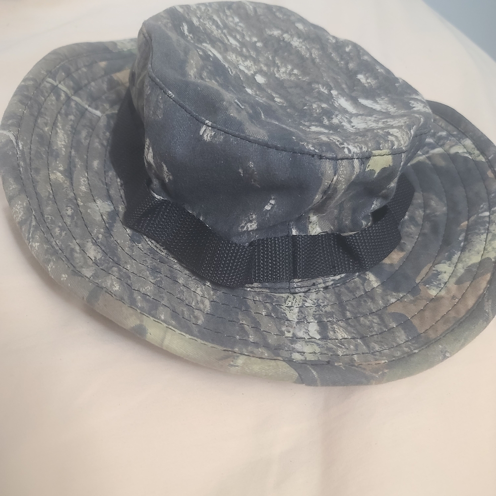 Cabela's Camouflage Men's Outdoor Hat